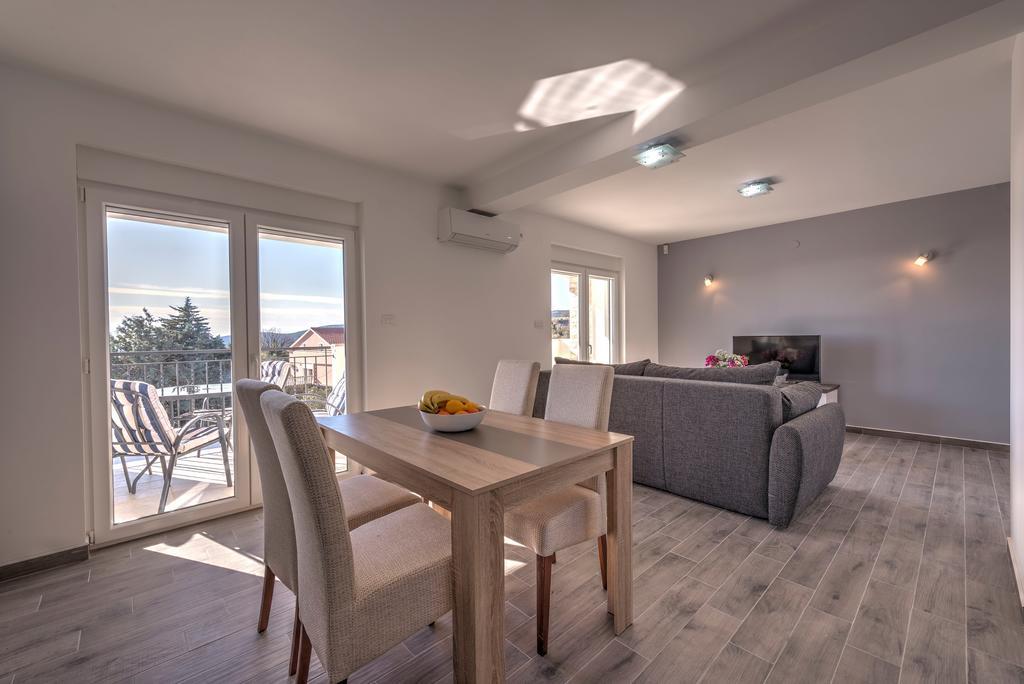 Villa Sandy Apartments ティヴァト エクステリア 写真