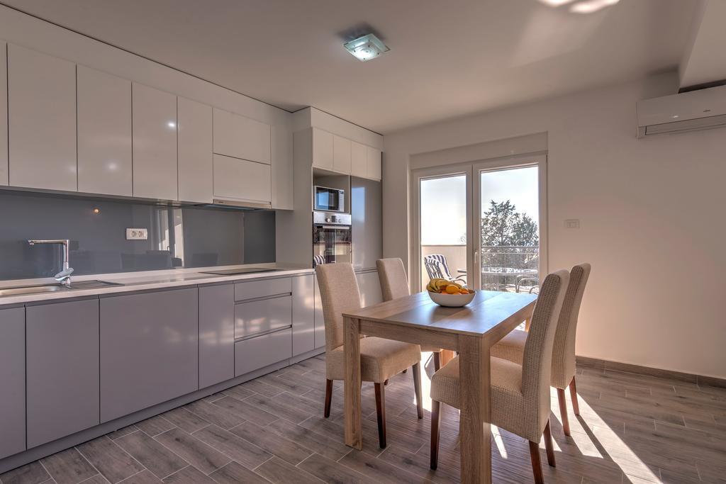 Villa Sandy Apartments ティヴァト エクステリア 写真