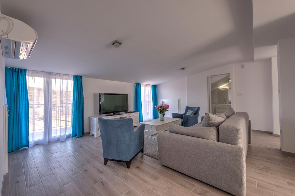 Villa Sandy Apartments ティヴァト エクステリア 写真